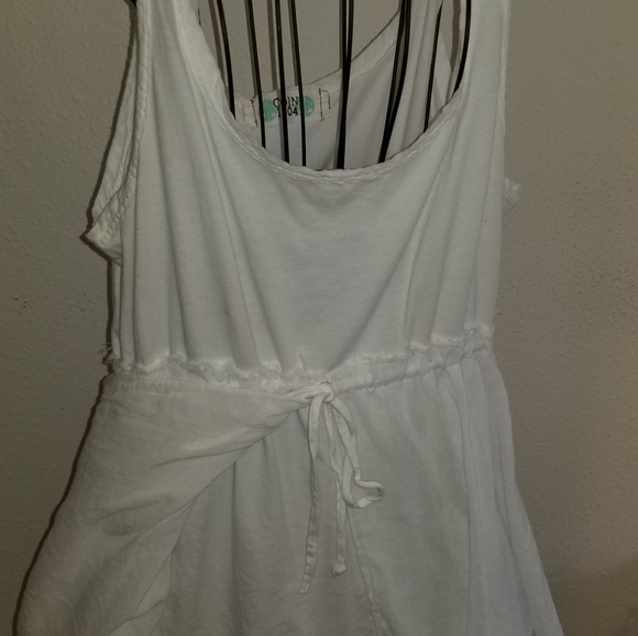 Top - Picture 2 of 6